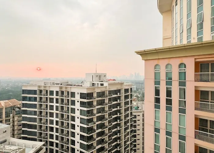 Holiday home Stylish Condo, Venice Bgc, Pool, Wifi #vlrtc29e *
