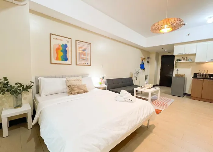 Stylish Condo, Venice Bgc, Pool, Wifi #vlrtc29e
