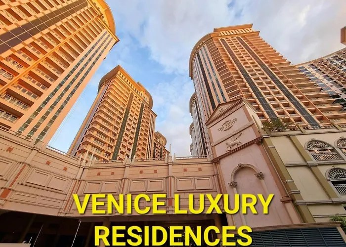 Stylish Condo, Venice Bgc, Pool, Wifi #vlrtc29e Holiday home Manila