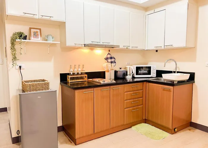 Holiday home Stylish Condo, Venice Bgc, Pool, Wifi #vlrtc29e Manila